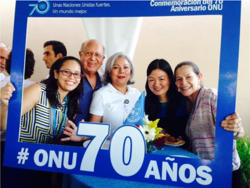 2015年、国連創立70周年記念日にニカラグアの同僚と